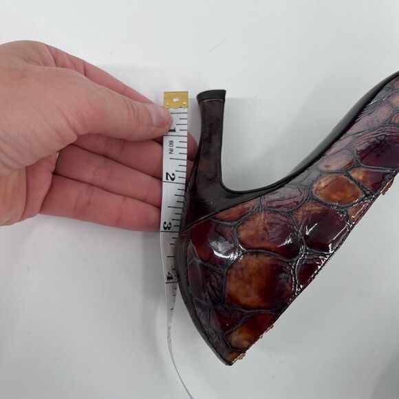 Donald J Pliner tortoise peep toe pumps size 6.5 patent patchwork - Picture 8 of 9